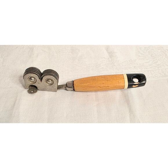 Vintage Ekco USA Wooden Handled Pull Through Knife Sharpener - Picture 1 of 4